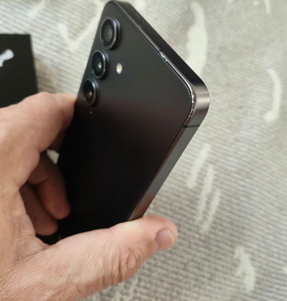 Samsung Galaxy s24. Официал s24/256 фото